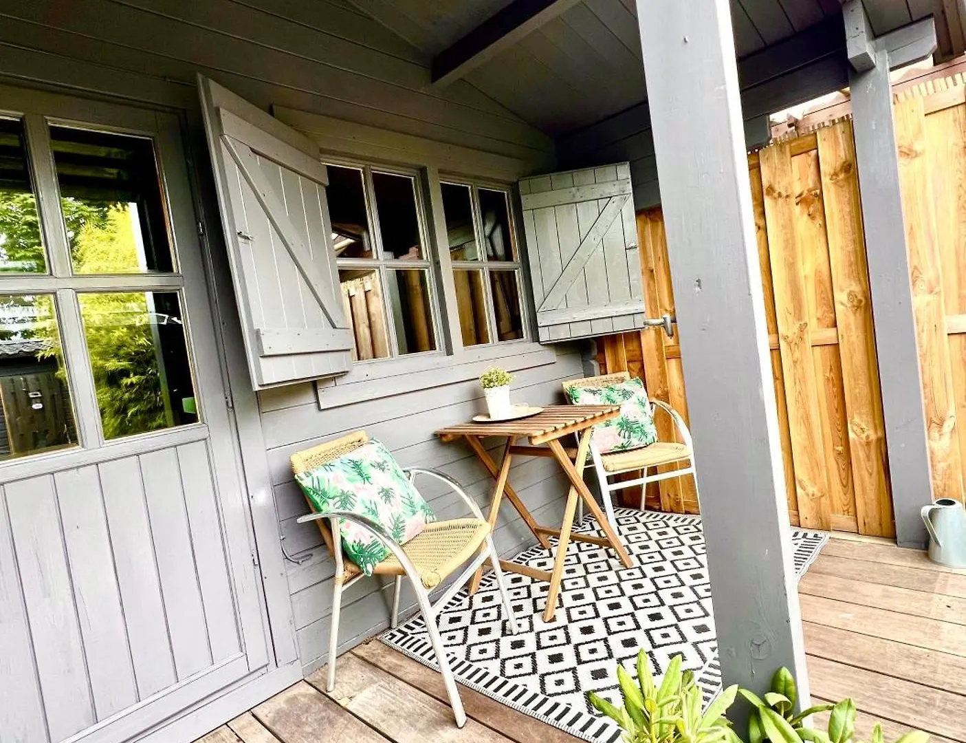 Buddha Style Family House & Jacuzzi & Sauna Near Amsterdam Vijfhuizen 샬레
