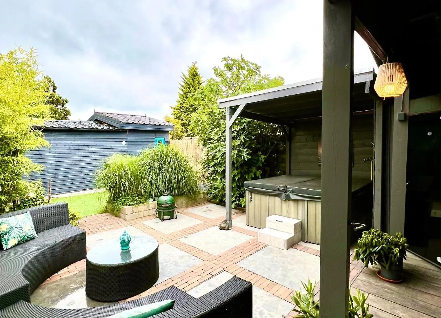 Buddha Style Family House & Jacuzzi & Sauna Near Amsterdam Vijfhuizen
